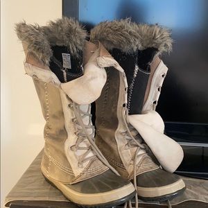 Sorel Joan of Arch snow boots